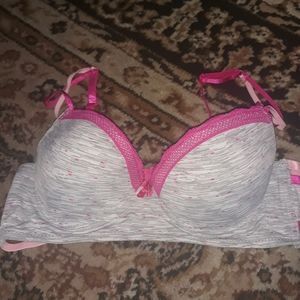 34B Bra